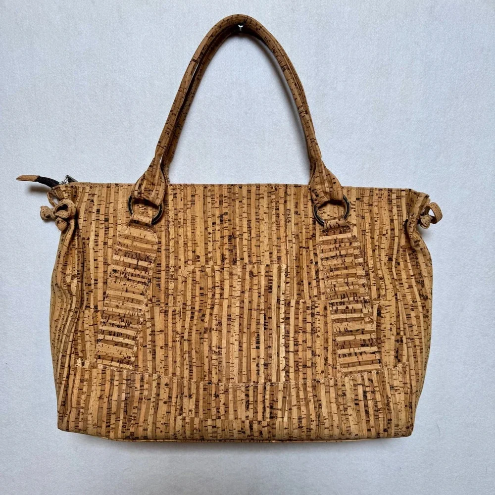 Cork Natural Sustainable Wood Grain Striped Tote Bag Tan Brown Olive Lining
